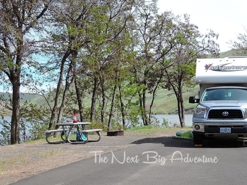 Water-front camping 